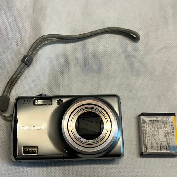 후지필름 파인픽스 f70exr