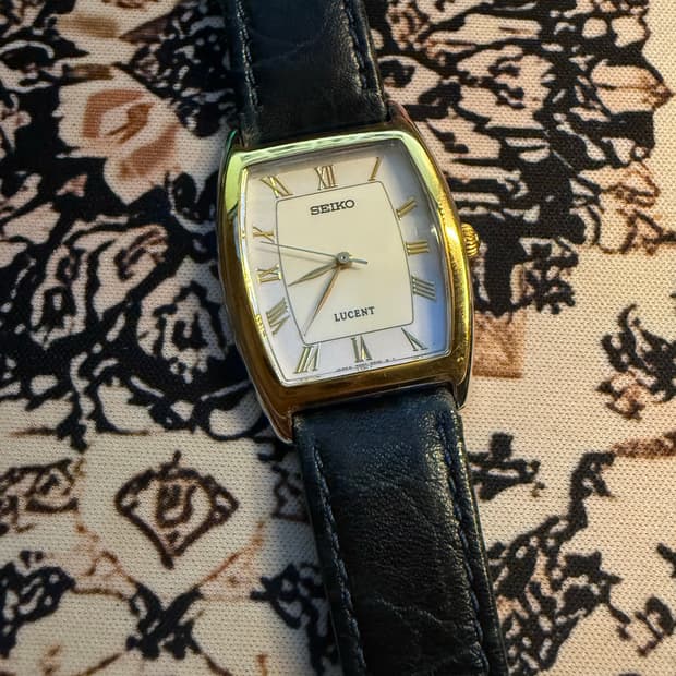 SEIKO 빈티지 쿼츠 시계