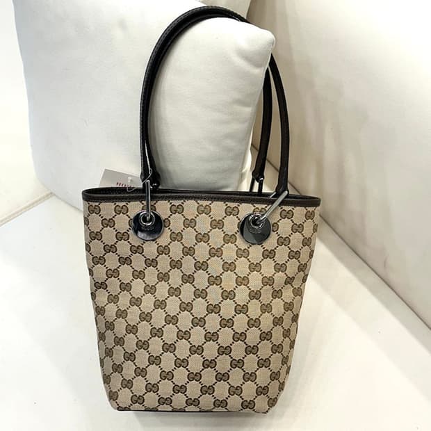 구찌 GG 캔버스 숄더백 (정품)