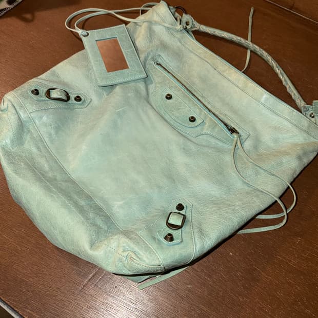 발렌시아가 모터백 티파니컬러