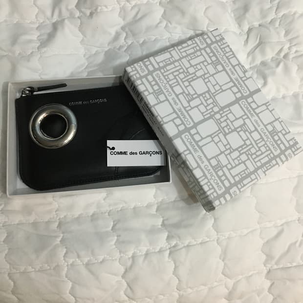 꼼데가르송 아이렛 지갑