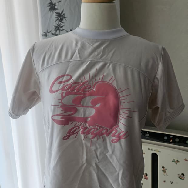 코드그라피 핑크티셔츠