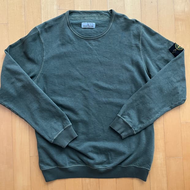 스톤아일랜드 크루넥 스웻셔츠