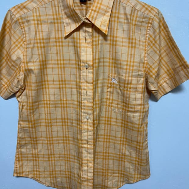 버버리 옐로우 체크 반팔 셔츠