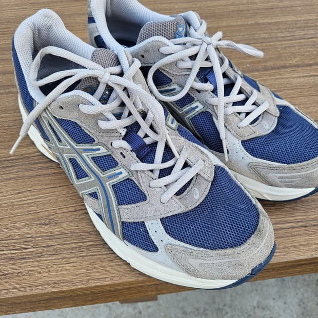 아식스 젤 1130 280사이즈