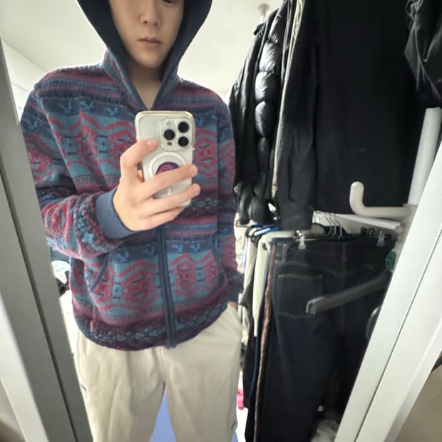 디즈이스네버댓 니트 집업