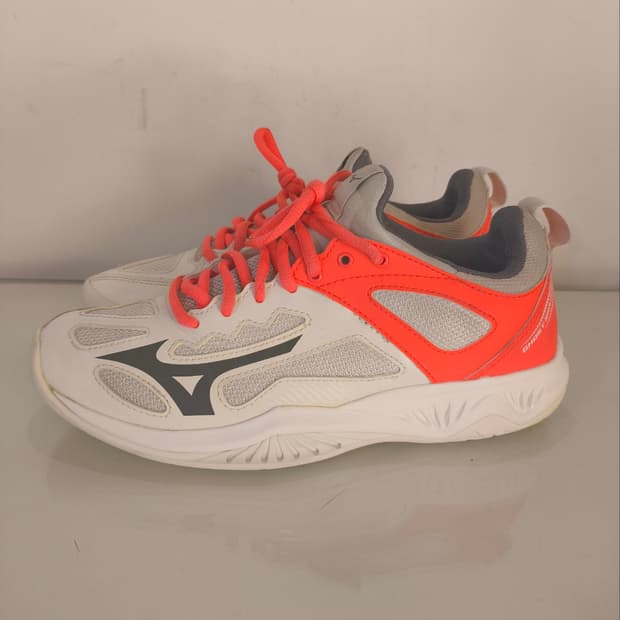 245mm 미즈노 고스트 쉐도우 인도어화 탁구화 