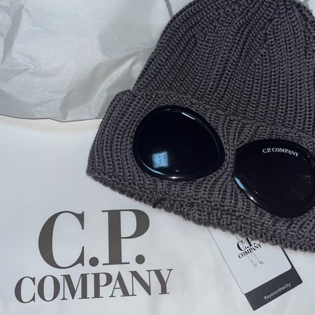 CP컴퍼니 엑스트라 파인 메리노 울 고글 비니 불러바드 바이올렛