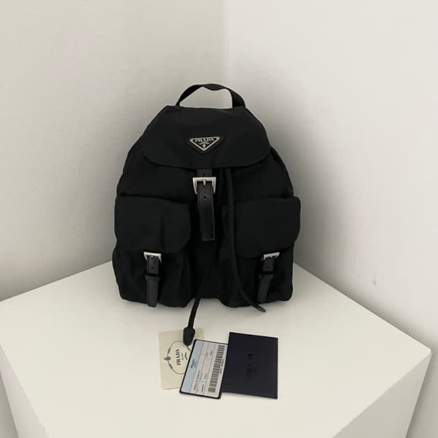 프라다백팩 스몰사이즈 정품