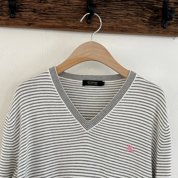 Burberry 버버리 블랙라벨 단가라 코튼 브이넥 니트