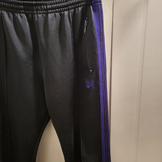 [S]니들스 트랙 팬츠  블랙/퍼플