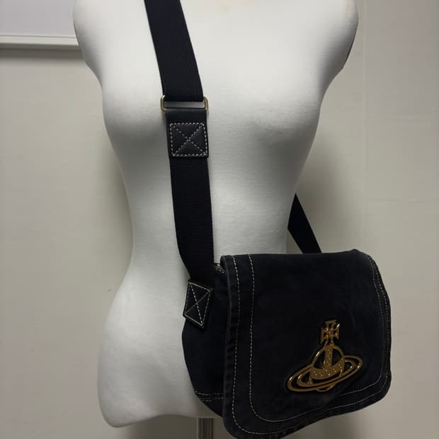 비비안웨스트우드 캔버스 숄더 크로스백