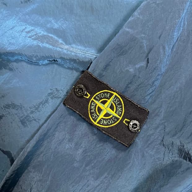 스톤아일랜드 나일론 맨투맨