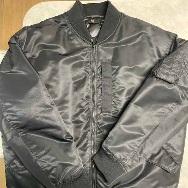 유니클로 질샌더 콜라보 +J MA-1 블랙 2XL