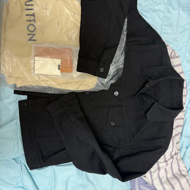 [48]루이비통 모노그램 트러커 블랙