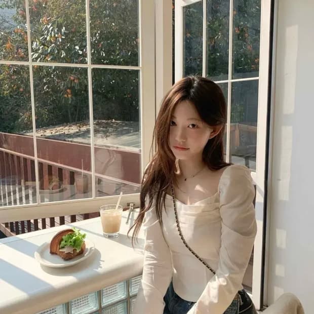 제니오 클린 스퀘어 블라우스s