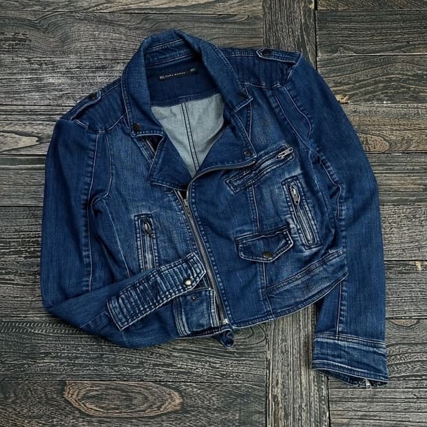 [자라] 빈티지 워시드 크롭 데님 사선 라이더 자켓 M17492