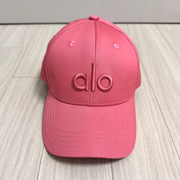 [새상품] alo 체리핑크 볼캡