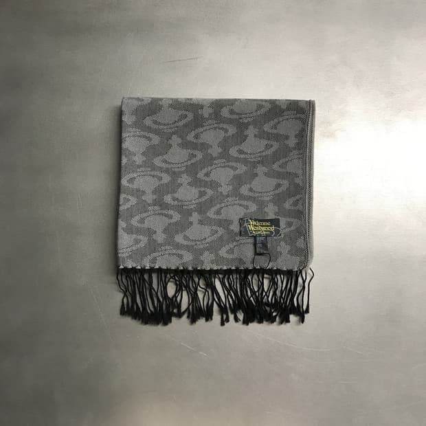 비비안웨스트우드 머플러