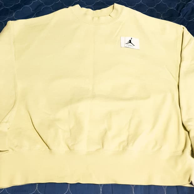 에어조던 패치로고 오버사이즈 에센셜 맨투맨 파스타치오 (M)