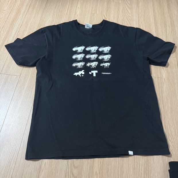 노메뉴얼 반팔티 블랙 L사이즈