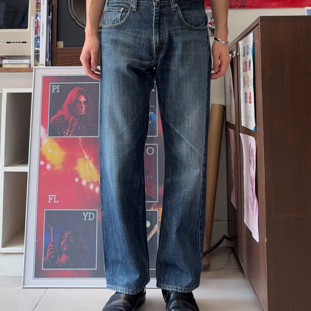 00s Levis 534