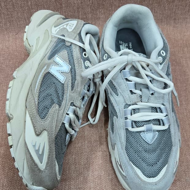 뉴발란스 245mm-  725 그레이 스니커즈 운동화