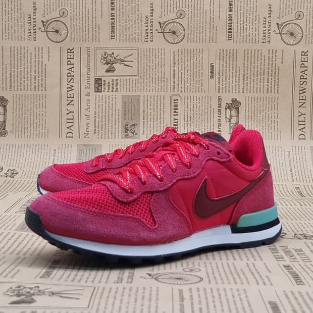 나이키 인터네셔널리스트 여성운동화235 