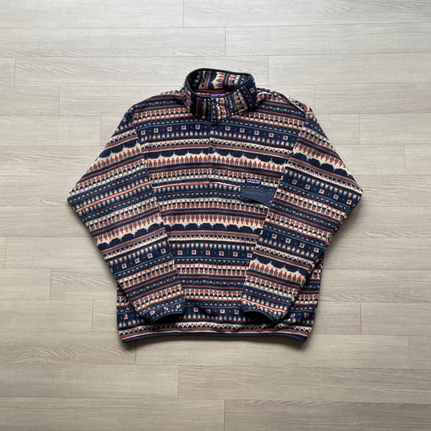 파타고니아 신칠라 아즈텍 코티지 아일