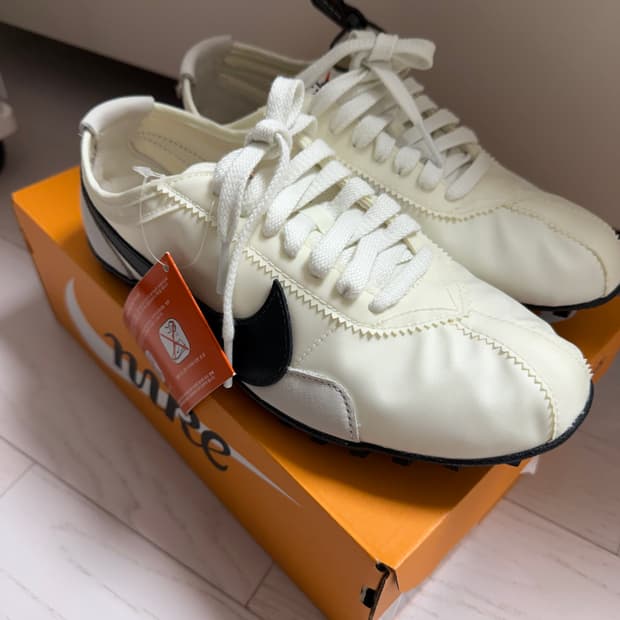 나이키 문 슈 소프트펄 240