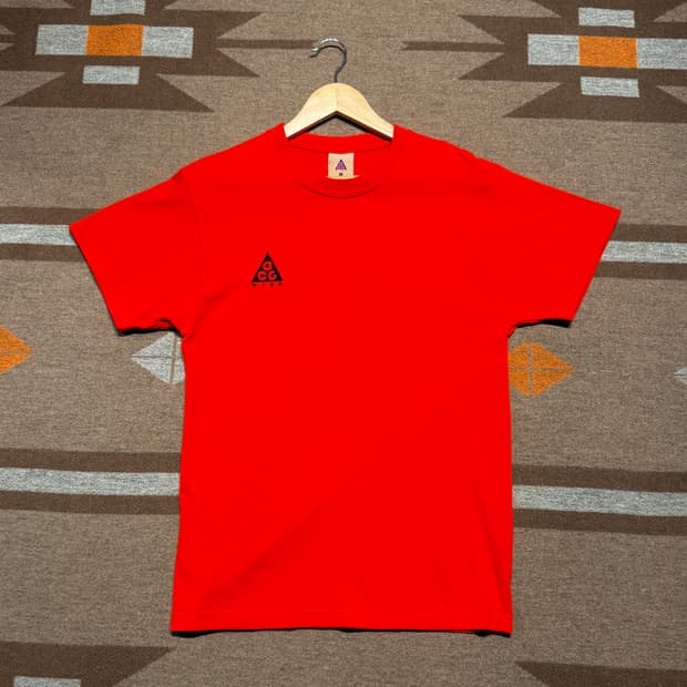 나이키 ACG 반팔 S