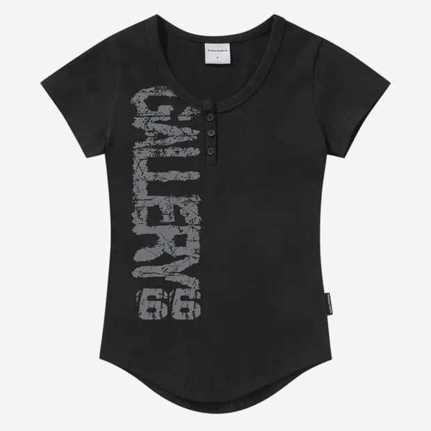 PAINTED LOGO BUTTON CROP TOP_BK