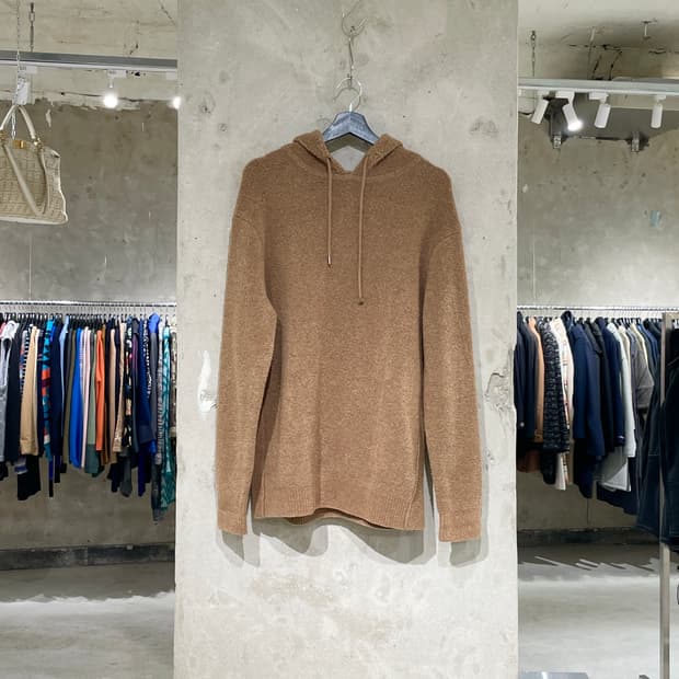 타임 옴므 브라운 울 부클 후디