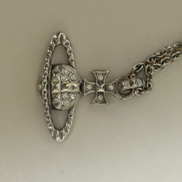 비비안웨스트우드 목걸이