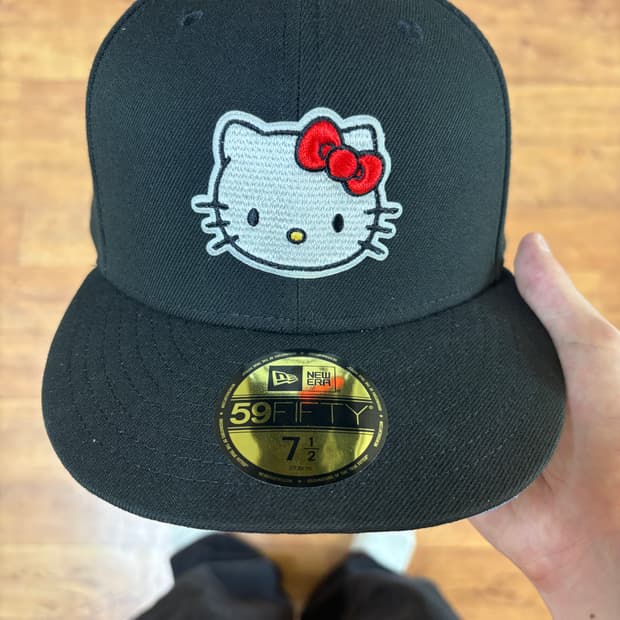 뉴에라 키티 718