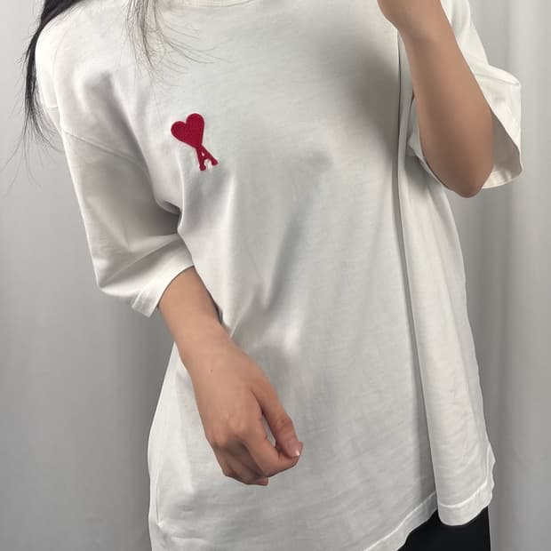 아미 23SS 화이트 스몰로고 반팔 