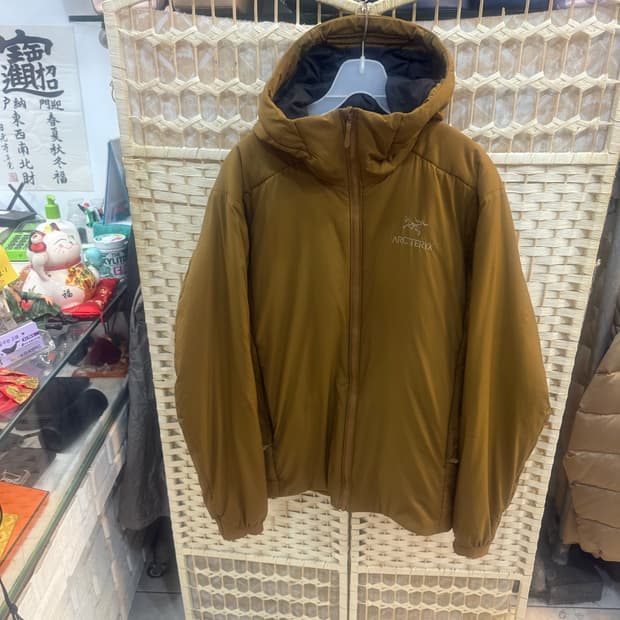 95-100 정품 아크테릭스 아톰 AR 후디자켓 팝니다