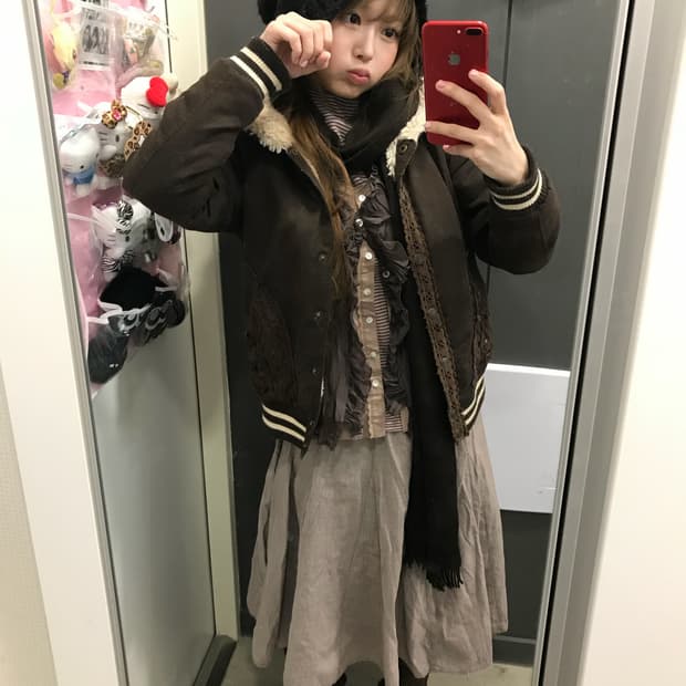 엑시즈팜 브라운 레이스 아일렛 퍼점퍼 핑크초코 코디세트