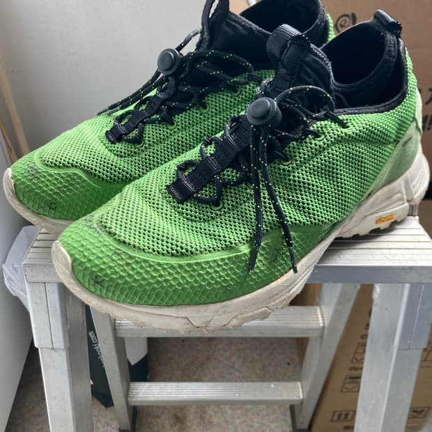 로아 하이킹 daiquiri mid 42사이즈