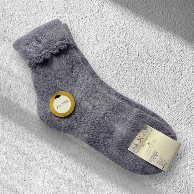 셀린느 정품 앙고라 양말(새)