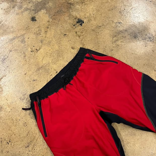 [정품/L] 몬츄라 레드 블랙 기능성 트레이닝 바지 b15