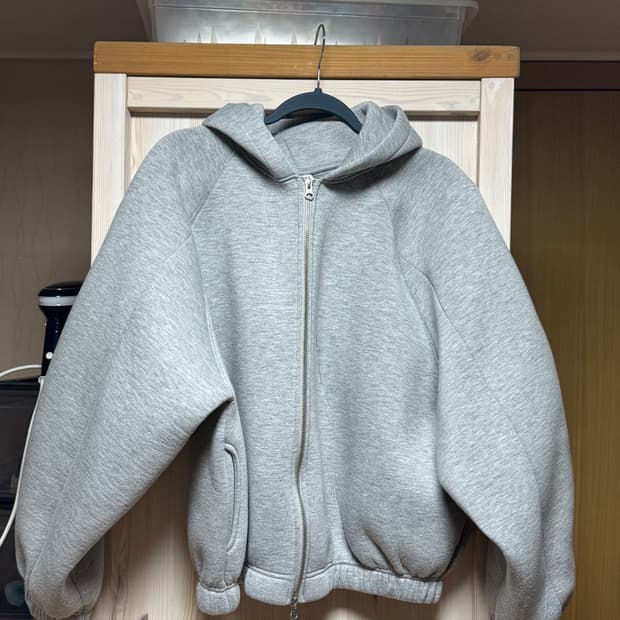 파인오 네오프렌 크롭 후드 집업