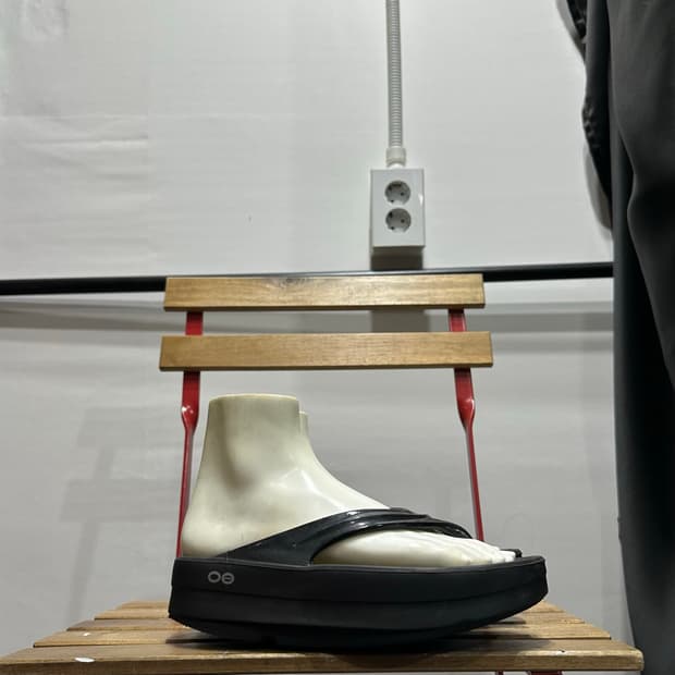 W6 230) OOFOS 우포스 쪼리 여성 여자 울랄라 오메가 블랙