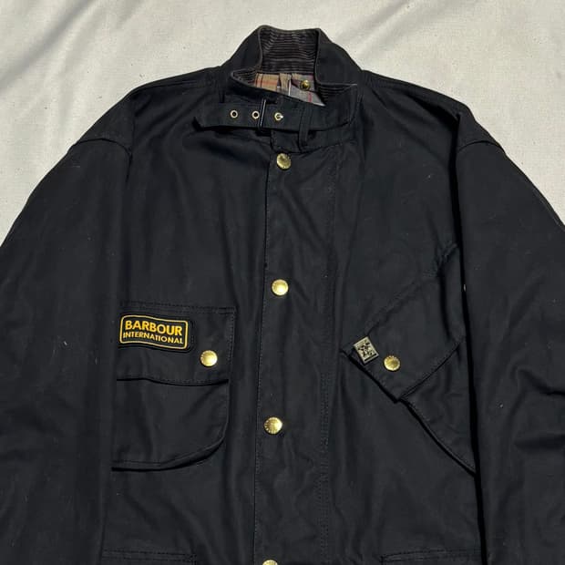 44 바버 인터네셔널 왁싱 자켓