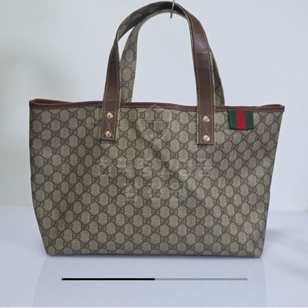 구찌 GG 로고 토트백 브라운