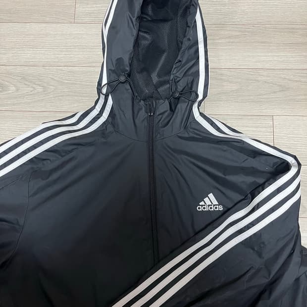 아디다스 블랙 삼선 후드 바람막이 땀복 러닝복