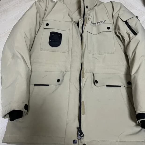 디스커버리 익스페디션 베이지 패딩 95사이즈