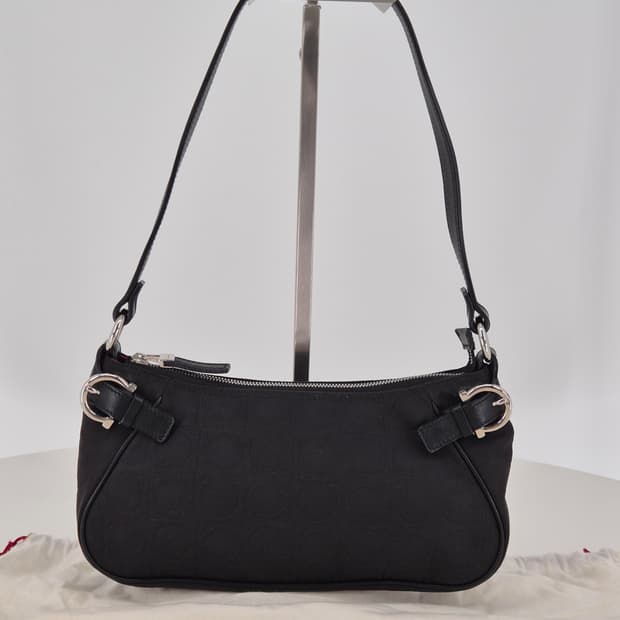 페레가모 간치니 미니호보백