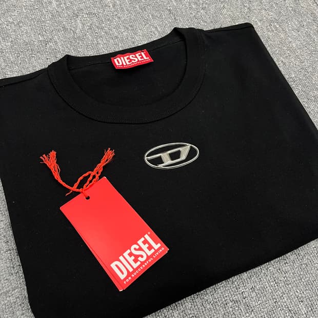 디젤 T-어드저스트-Od 메탈릭 오발 D 티셔츠 블랙