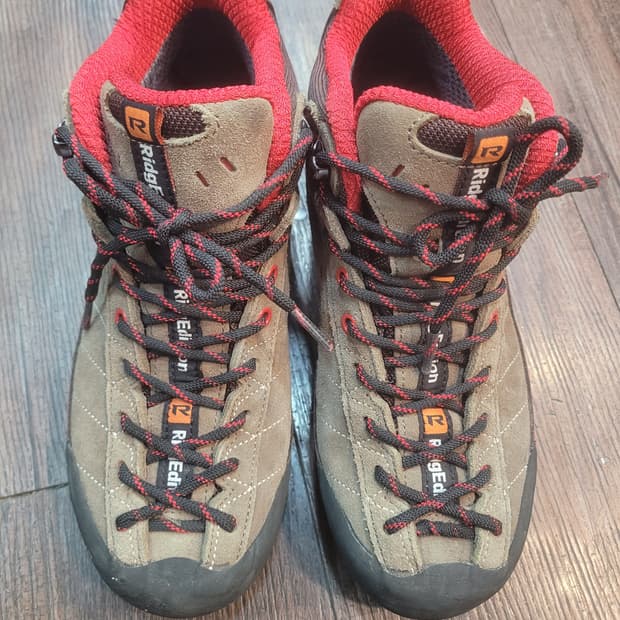 캠프라인 포스 엣지 고어텍스 경등산화 255mm